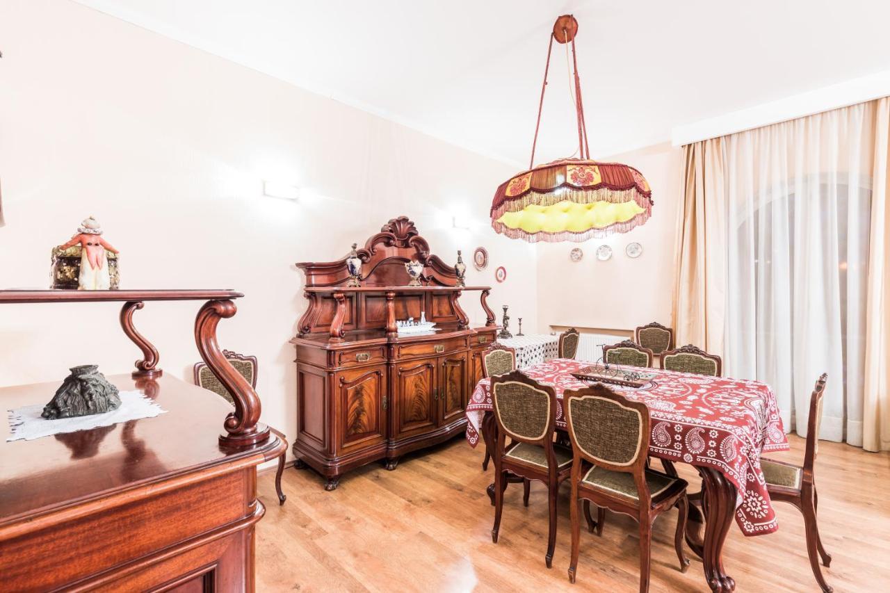 Apartment At 12 Baratashvili Street 第比利斯 外观 照片