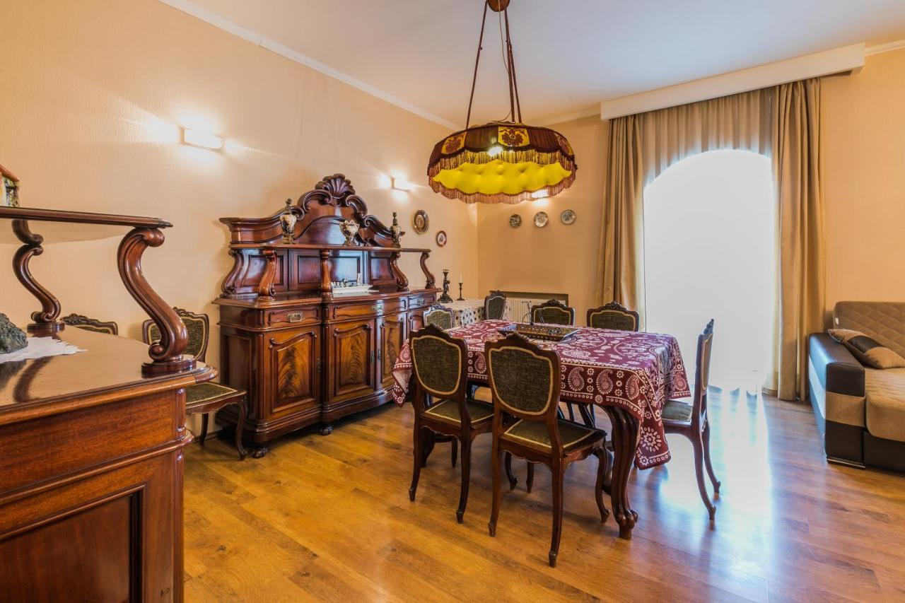 Apartment At 12 Baratashvili Street 第比利斯 外观 照片